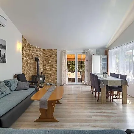 Отель House Danijela Медулин