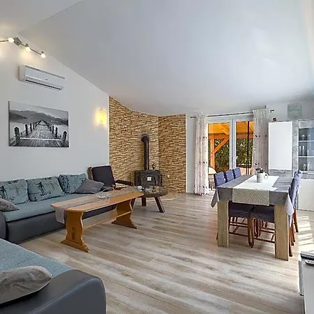 House Danijela Hotel