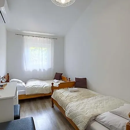 House Danijela Hotel 3*