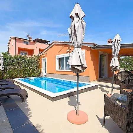 Hotel House Danijela 3*